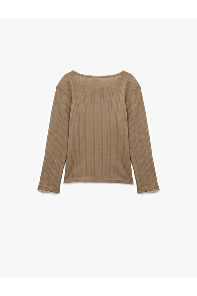 Koton Βαμβακερό μακρυμάνικο μπλουζάκι με κέντημα με λαιμόκοψη