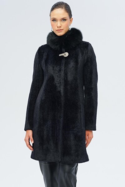 Olcay Premium Plush Coat with Removable Fur Collar and Special Snap Detail Black 3121-Tk