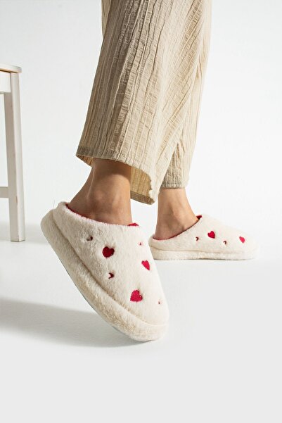 FUGA MODA Γυναικείες παντόφλες σπιτιού με βελούδινο σχέδιο με κέντημα με λευκή καρδιά Hartin