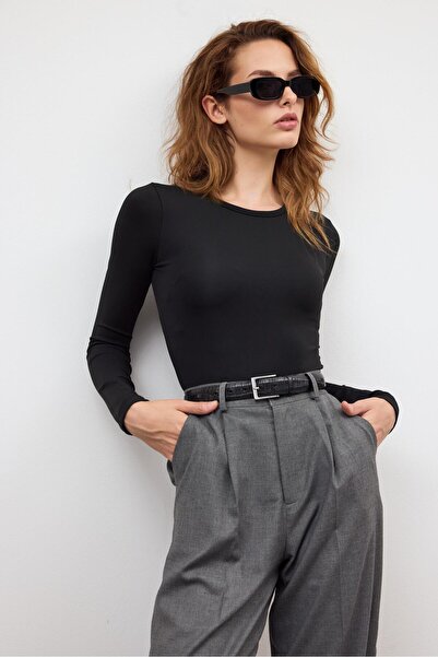 SHERIN Black Crew Neck Basic Bodysuit