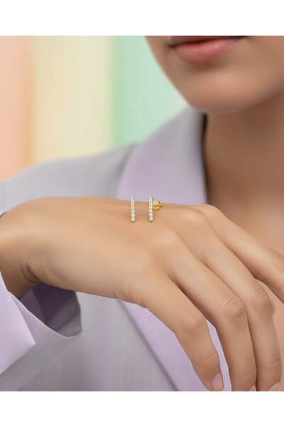 İNDİGO TAKI Taşlı Minik Çubuk 14 Ayar Altın Küpe