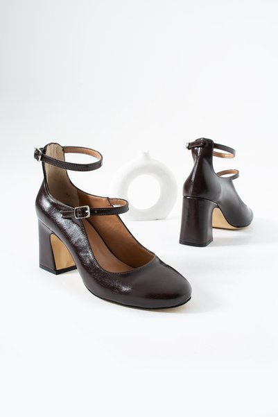 Siena Shoes Rosaline Buckle Detailed Heeled Shoes Brown