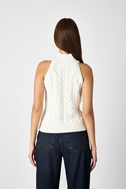 SHERIN Екрю блуза з плетеним коміром та трикотажною в'язкою