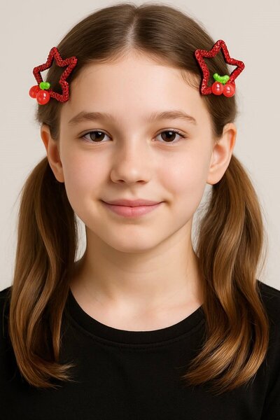 TAKIŞTIR مجموعة من قطعتين من مشابك جانبية باللون الأحمر على شكل نجمة مع تفاصيل الكرز