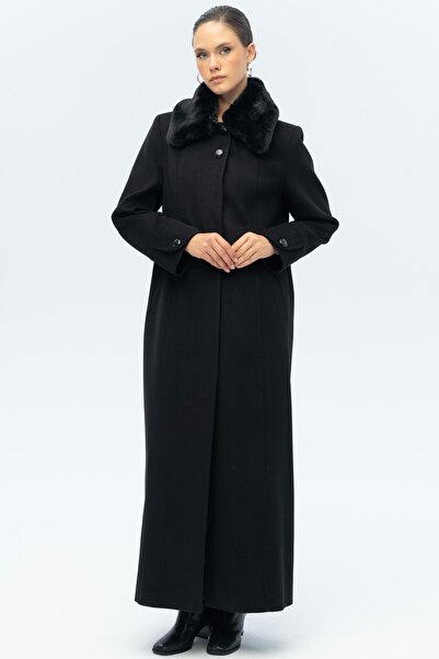 Olcay Large Size Coat with Removable Fur Collar and Punto Detail Black 3143