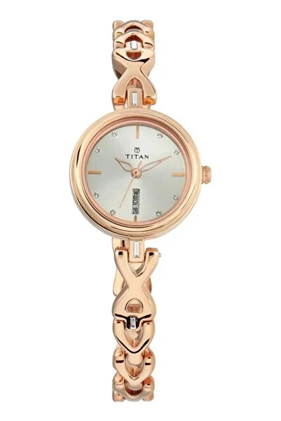 Titan ساعة نسائية تناظرية بمينا فضي - 2601WM01