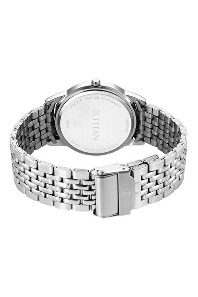 Titan Men's Analog Blue Dial Watch - 1638SM02