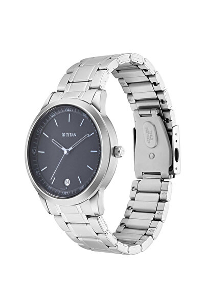 Titan Men's Analog Black Dial Watch - 1806SM02