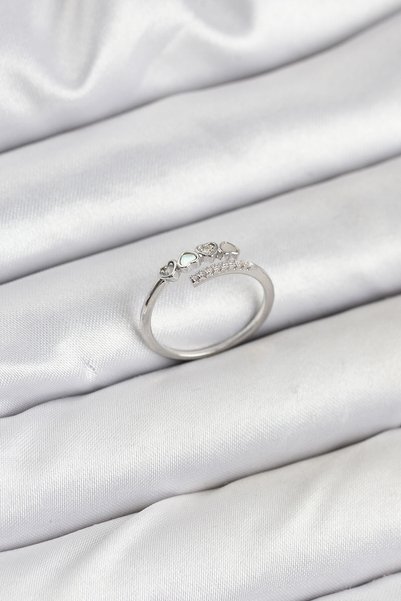 ForWhat خاتم على شكل قلب من النحاس الفضي مرصع بالزركون للمرأة الأنيقة