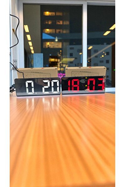 FAMEMUS ACCESSORY Dijital Sese Duyarlı Led Saat hem usbli hem pilli ile çalış...