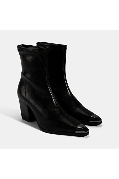 Desa Women's Black Thick Heeled Stretch Boots