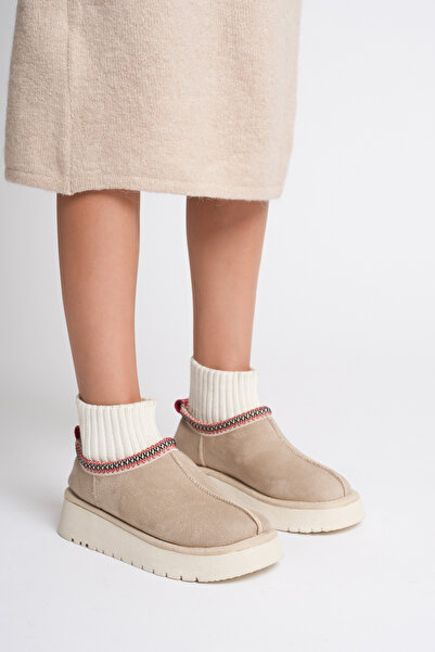 Adım Dünyası Γυναικείες/Κοριτσίστικες μίνι μπότες από σουέτ με επένδυση από χνούδι & παντόφλες για το σπίτι με χοντρή σόλα Λεπτομέρεια πλεκτών κάλτσων