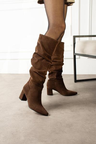 ShoeTek Γυναικείες μπότες Annaliz με χοντρό τακούνι και καφέ σουέτ