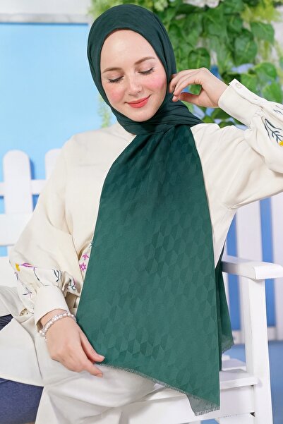 VIEN POLO Şal din satin – țesătură strălucitoare și fluidă, complementul de ultimă generație pentru eleganță