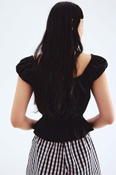 H&M بلوزة قصيرة