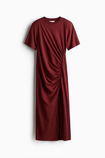 H&M فستان تي شيرت مع وسادة كتف