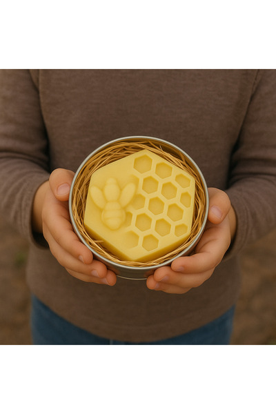 modacepte Handmade Honeycomb Soap Bee Pattern Soap (Gift Skin-Friendly Handmade)