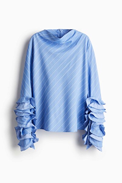 H&M Ruffle-sleeve blouse