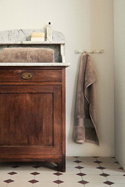H&M Soft terry hand towel