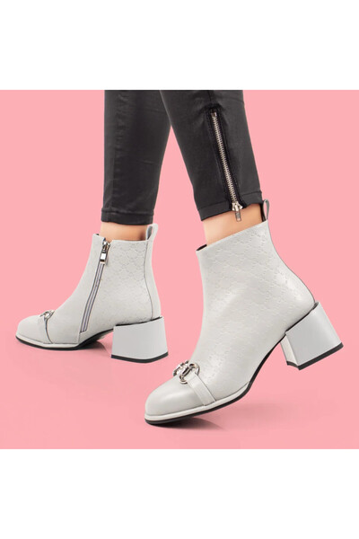 BMoD Ghete de damă albastre cu toc gros și accesoriu decorativ MOD06031