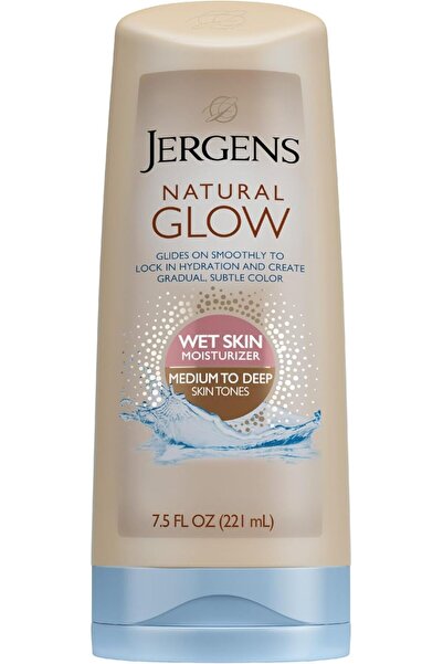 Jergens مرطب البشرة الرطبة الطبيعي المتوهج، مُسمّر ذاتيًا للبشرة المتوسطة إلى السمراء، 7.5 أونصة