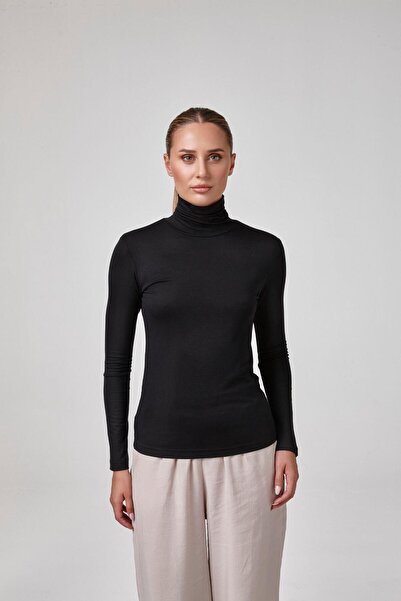 relactive Γυναικείο μαύρο μακρυμάνικο μπλουζάκι με λαιμόκοψη Basic Body Micro...