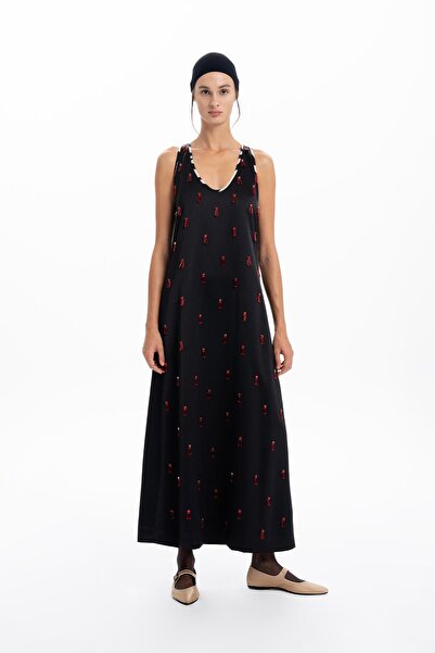 MİİN SİYAH ŞERİT DETAYLI EL İŞLEMELİ BONCUKLU UZUN ELBİSE