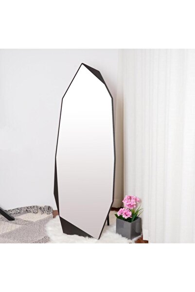 Bin shihoon Long mirror with a modern geometric design and an elegant black frame