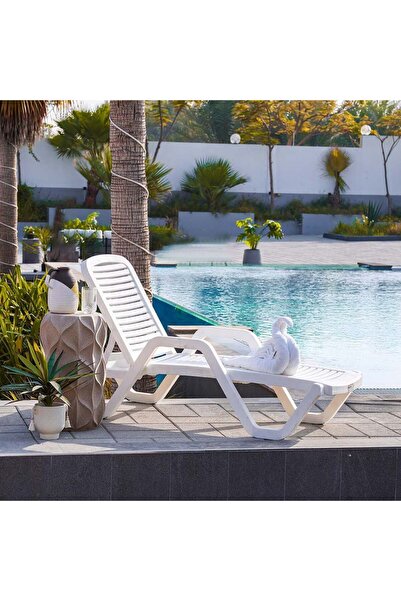 Danube Home كرسي استرخاء خارجي إميلي وايت - كرسي استرخاء خارجي مع ضمان لمدة عام، ١٩٠×٦٦×٥٠ سم، لبنان