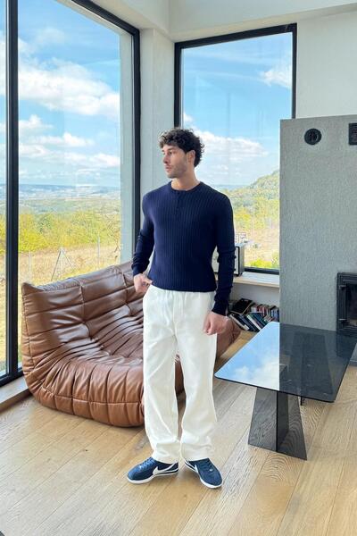 Flaw Wear Reverse Stitched Buttoned Knit Sweater