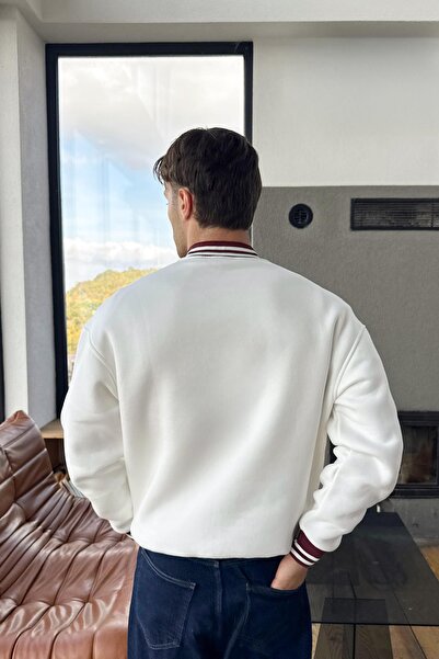 Flaw Wear Σχετικά με το κεντημένο φούτερ