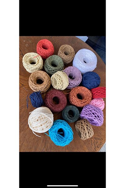 Mai Handmade Hobby ve Örgü Evi 730 gram Sarılmış Parça Kağıt Ip İPLER FARKLI RENK FARKLI GRAMAJLDA KARIŞIK RENK GÖNDERİLİR.