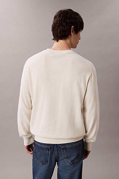 Calvin Klein Erkek Relaxed Fit Monogram Nakışlı Bisiklet Yaka Kazak - Krem