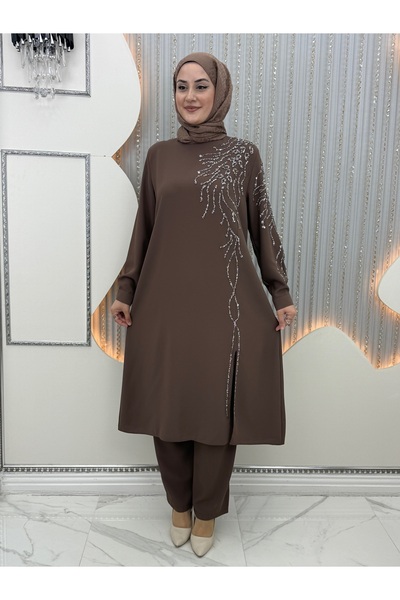 Genel Markalar YAKUT PANTOLONLU TAŞLI YIRTMAÇLI TAKIM