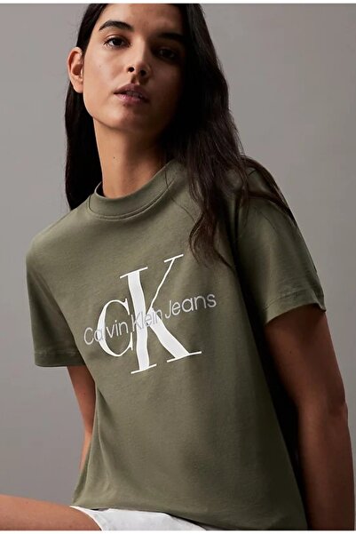 Calvin Klein تي شيرت مطبوع من القطن بنسبة 100% من مونوجرام