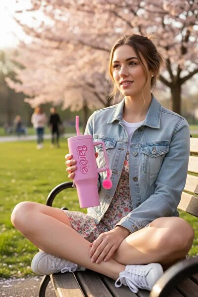 Miniso Barbie Lisanslı Pembe Serisi Çift Cidarlı Pipetli Çelik Termos