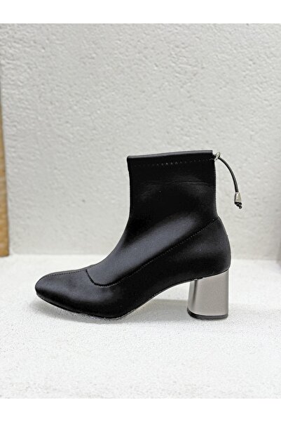 NUR KARACA 26K8469 STREÇ KUMAŞ 6CM KALIN TOPUKLU BOT KADIN