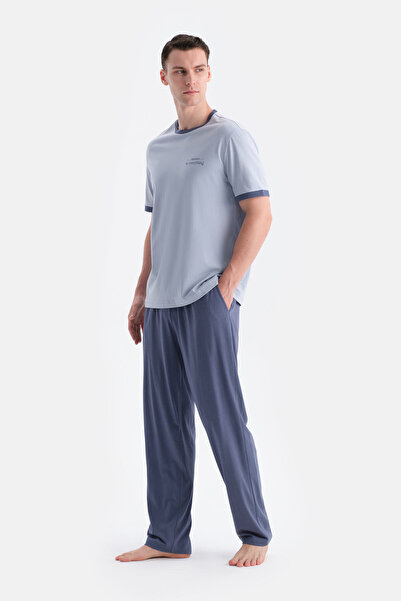 Eros Set de pantaloni și tricou cu detaliu în dungi albastre