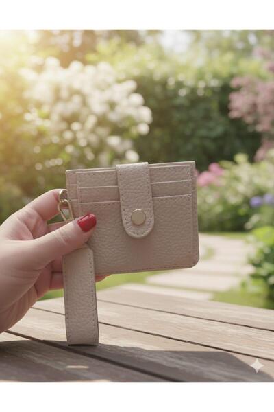 mirakuş Minimal Wallet and Card Holder with Cream Keychain and Card Holder Detail
