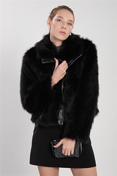 BARRELS AND OIL Women's Leather Detailed Plush Coat - Black