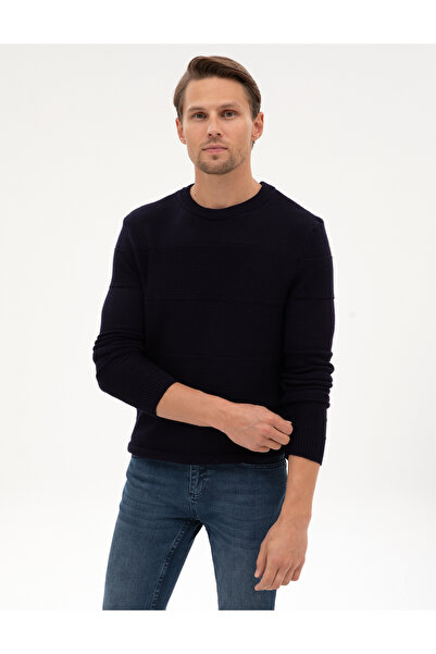 Pierre Cardin سترة تريكو بياقة دائرية وقصة ضيقة باللون الأزرق الداكن 50315713...