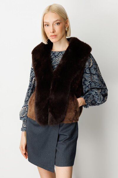 ON Patterned Plush Vest with Fur Collar