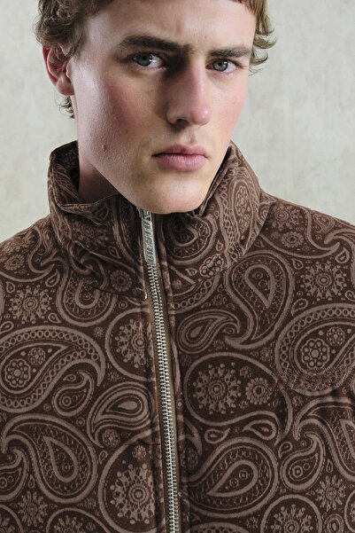 GIESTO ΜΠΟΥΦΑΝΤΑ ΚΑΦΕ ΜΕ ΣΧΕΔΙΟ ΣΟΥΕΤ