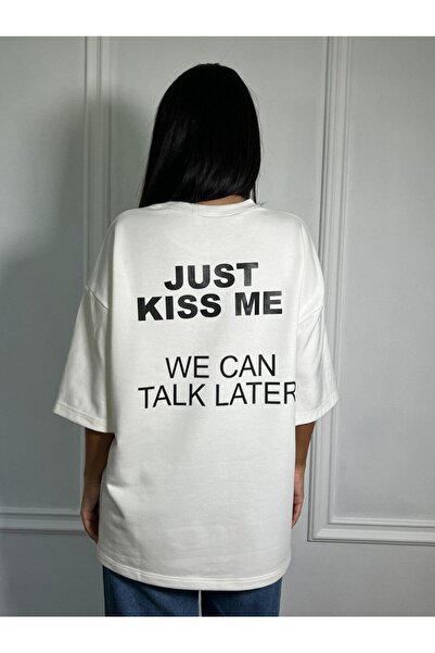 CC STORE Tricou tip oversized JUST KISS, cu imprimeu statement pe spate