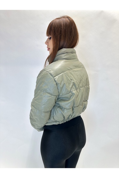 IFASTFASHION Women's short waterproof jacket made of eco-leather - high collar model for autumn-winter