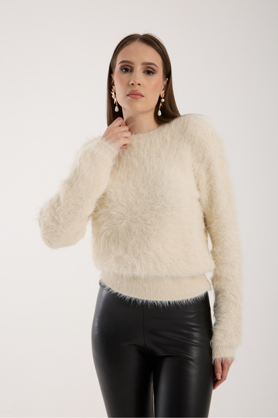 Clothes Fast Women's Cream Beard Yarn Crew Neck Knitwear Sweater