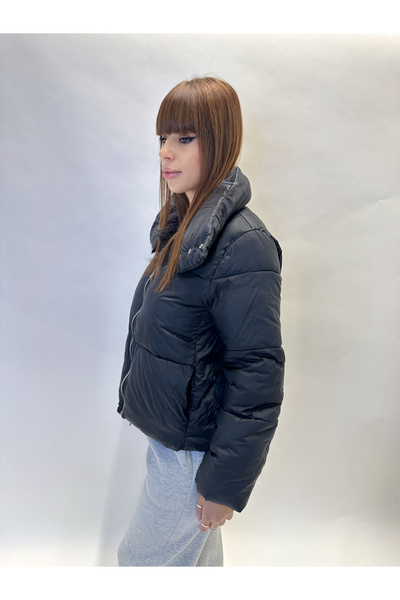 IFASTFASHION Women's short quilted jacket with wide collar - warm and modern model for autumn-winter