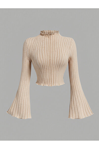 Wild Flower Μπλούζα με μακρύ μανίκι σε μπεζ χρώμα, μανίκια με βολάν, κομμένο μπλουζάκι με ψηλό γιακά