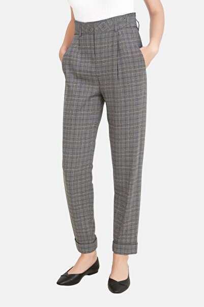 Reiko Women Cigarette Fit Checkered Print Formal Pants, Multicolor