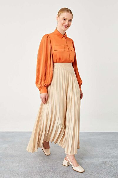 Levidor Beige Pleated Satin Skirt